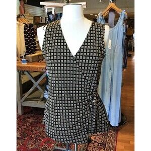Michael Kors Sleeveless Wrap Tank Top In Safari Green Geometric Size S